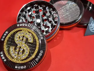 Grinder metálico 4 partes $