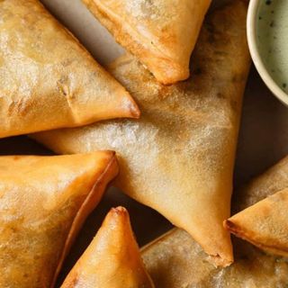CHICKEN SAMOSA