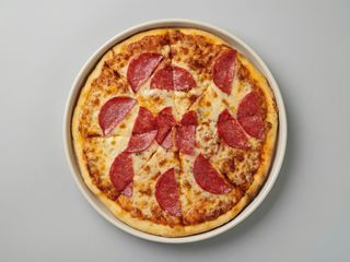 Pizza Salame (3)