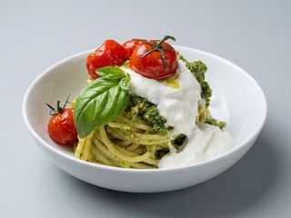 Pasta al pesto e burrata 