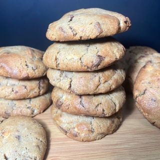 Cookie com Chocolate Duplo (Branco e Preto)