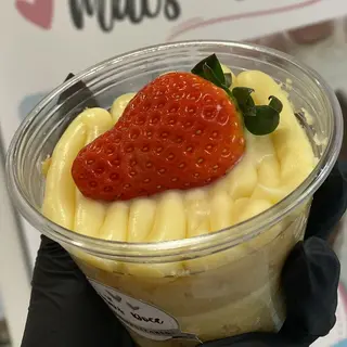 Bolo de Pote Nido com Morangos