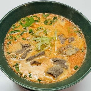 Beef Thai curry noodles