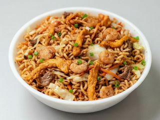 Camarão Yakisoba