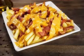 Batata Frita com Salsicha