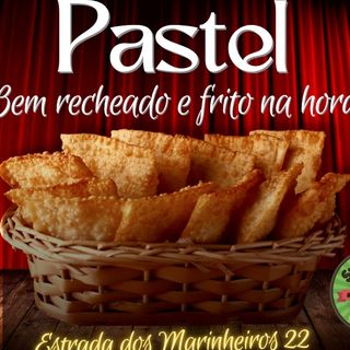 Pastel de carne com queijo 