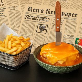 Francesinha à Tasca