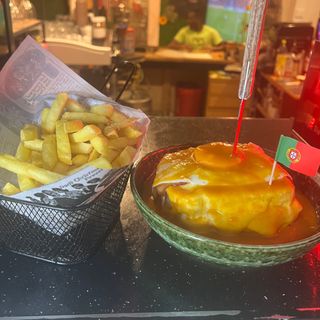 Francesinha de Frango