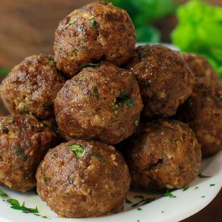 Almôndega de carne de vaca