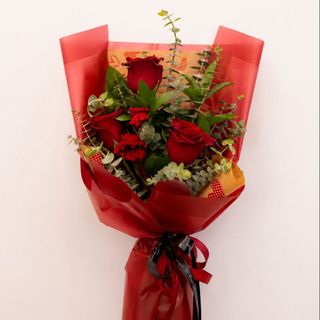 Ramo com 3 Rosas Vermelhas