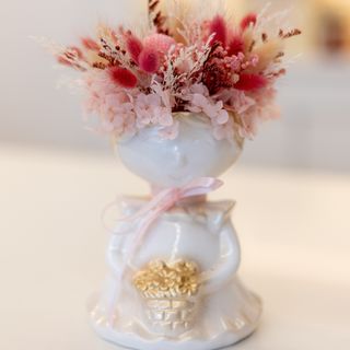 Boneca com Flores Preservadas