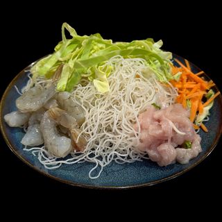 M13-Massa fina com gambas e frango