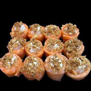 A43-Gunkan salmão com cebola frito