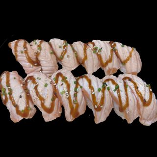 A49-Nigiri salmão braseado
