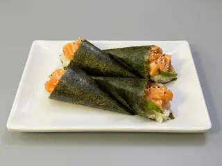 A24-Temaki salmão