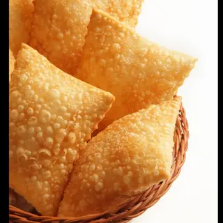 Pastel de Frango c/ Queijo