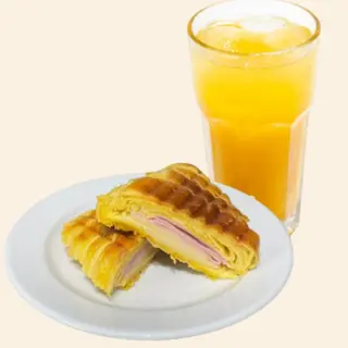 Croissant Misto + Sumo de Laranja