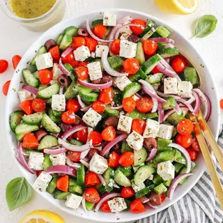 SALADA Greek