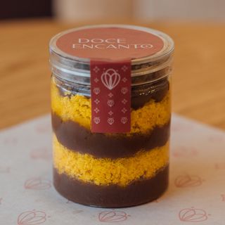 Bolo no pote cenoura & brigadeiro