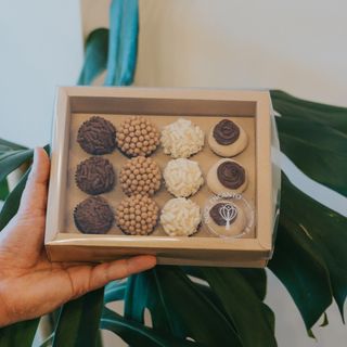 Caixa com 12 Brigadeiros