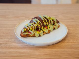 Croissant Pistache & Morango