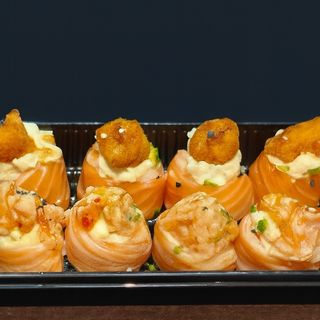 22.GUNKAN QUENTE 10 peças