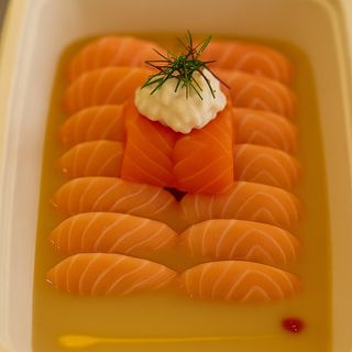 2.SASHIMI COM COQUETEL 12 peças