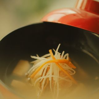 92.Sopa de Bolinhos de Camarão Japonês