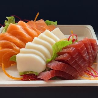 8.MIX SASHIMI 24 peças