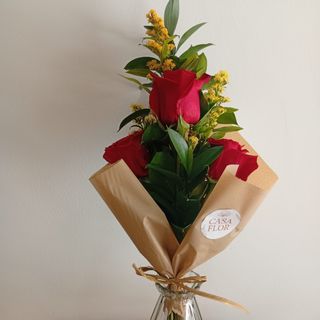 Terno com 03 Rosas