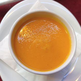 Sopa de Cenoura/ Tomato/Legumes