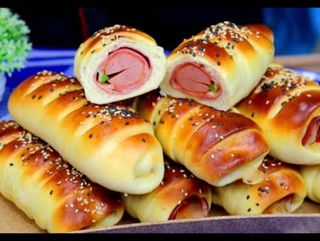 Salgado assado salsicha com queijo