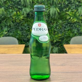 Água com gás Pedras