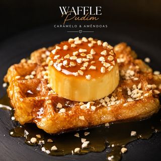 Waffle com Pudim