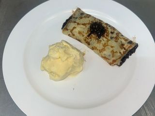 Crepe com Bola de Gelado