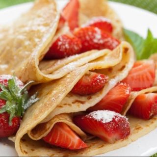 Crepe com Morango e Chantily
