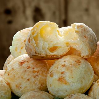 Pão de queijo brasileiro tradicional
