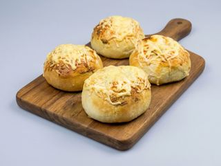 Pão de alho Brasileiro,cremoso com queijo 100g