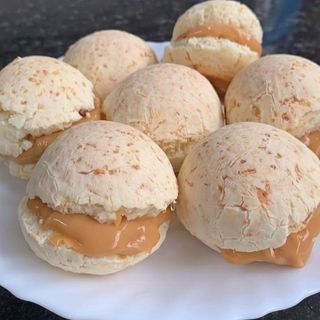10 Pães de queijo com Doce de leite 23g