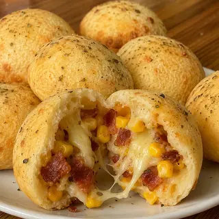 5 Pães de queijo Milho e Bacon