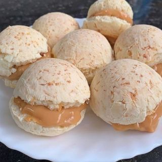 10 Pães de queijo com Doce de leite 23g