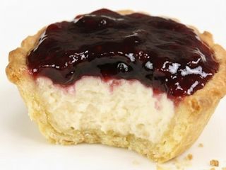 Empadinha Brasileira Queijo Creme e frutos vermelhos