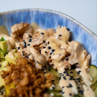 Poke bowl de frango