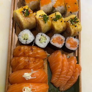 8. Sushi Sashimi  - 22 Peças