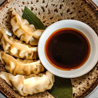 Gyoza  frango  4 uni.
