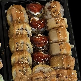 17. Sushi quente (Hot) - 20 peças