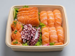 15. Salmão Box -: 22Uni.