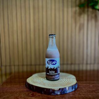 Leite com chocolate