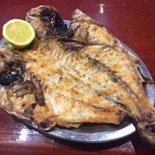 Dourada grelhada