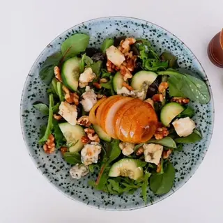 Salada de Pêra Rocha em Porto Branco